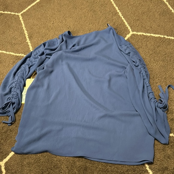 NWT CeCe Blouse - Picture 6 of 6